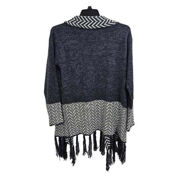 Boho Long Sleeved Chevron Lightweight Cardigan with Fringe. Size S. - Picture 3 of 4